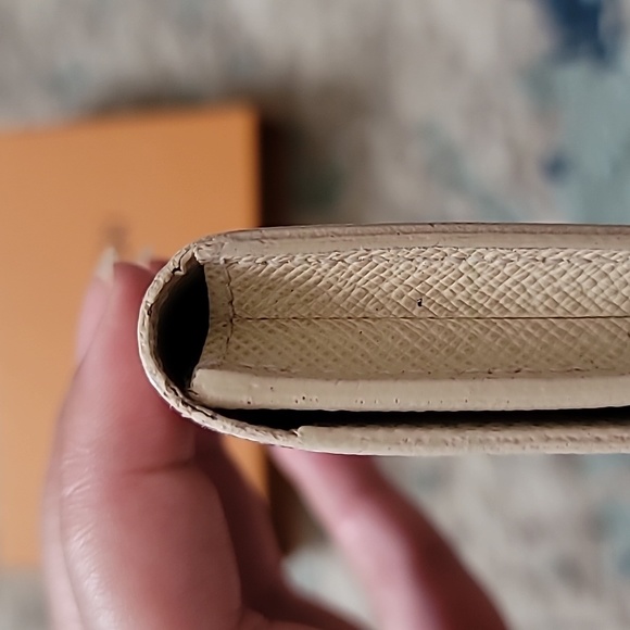 Louis Vuitton Azure Card Case - Picture 16 of 16